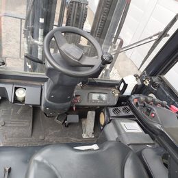 Doosan B30X-7 °°° 4-Rad Elektrostapler